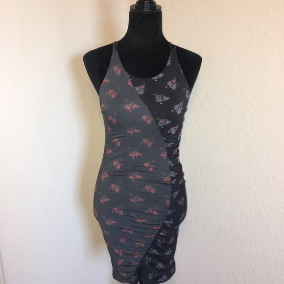 Free People Dresses & Skirts - 3/$30🌻Free People Fitted Floral Dress